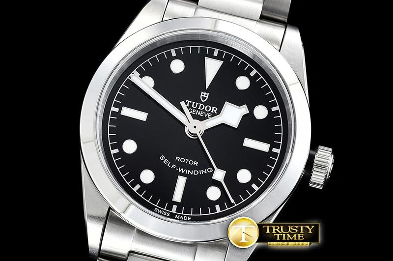 TUD064A – Heritage Black Bay Unisex 1164