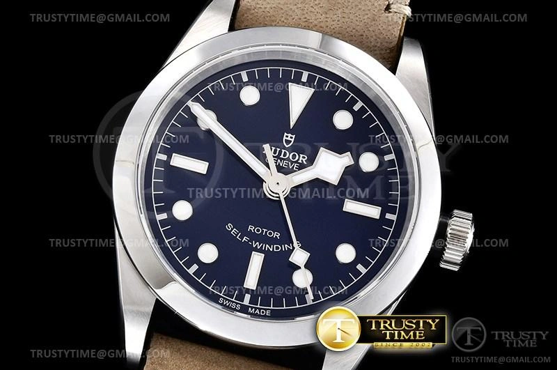 TUD070A – Heritage Black Bay WrinkleFree 1165