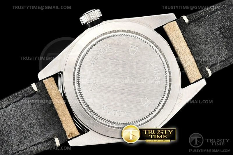 TUD070A – Heritage Black Bay WrinkleFree 1165