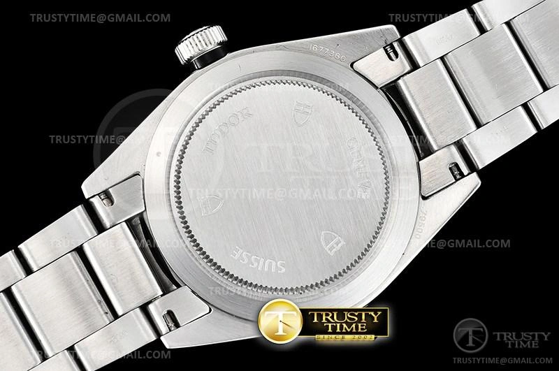 Casual TUD070B – Heritage Black Bay 1167